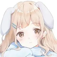 观众长夜班的圆形头像，夜里亮着屏幕的笔记本电脑